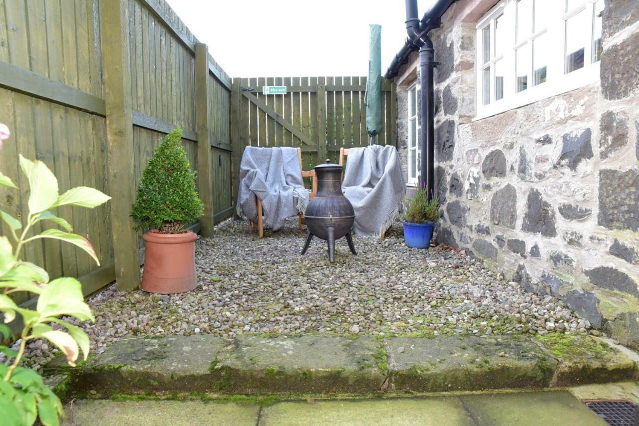 Dundas Flat, 1 Bedroom, *